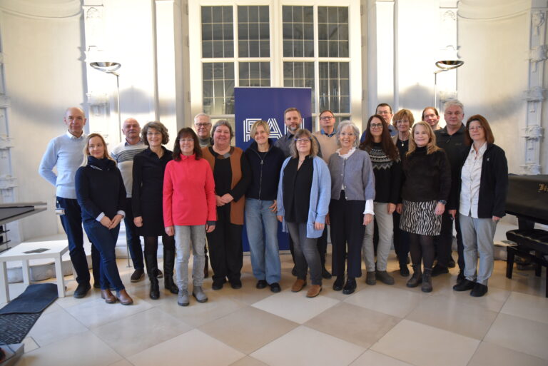 Vielen Dank für 25 Jahre Dienst am Lehrstuhl!